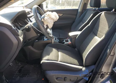 2018 Nissan Rogue S z USA, uszkodzony, nr VIN KNMAT2MV4JP557919